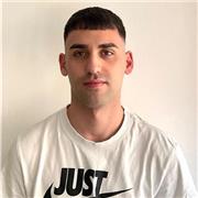 Studente diplomato in istituto tecnico, ho frequentato due anni di università. Sono a Trepuzzi e offro lezioni per aiuto compiti.